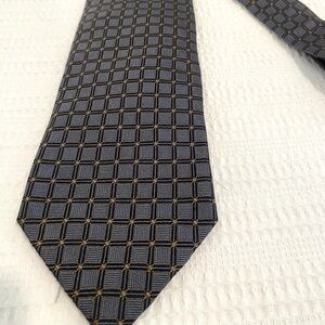 Dolce And Gabbana Gray Pattern Mens Silk Tie